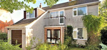 4 bed detached house for sale