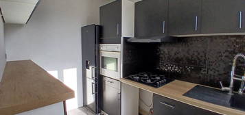 Appartement  3 pièce(s) 77.87 m2+28 m2 Vidauban.