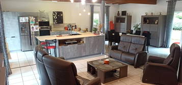 Vente villa 6 pièces 140 m²