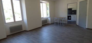 LOCATION : appartement meublé F1 (39 m²) à THANN