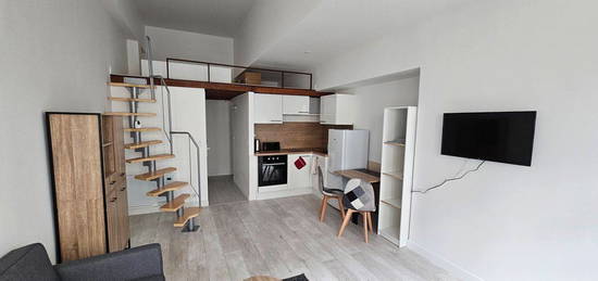 Appartement meublé 26m² + Mezzanine 6m². Rénové entièrement