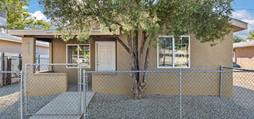 915 7th St SW, Albuquerque, NM 87102