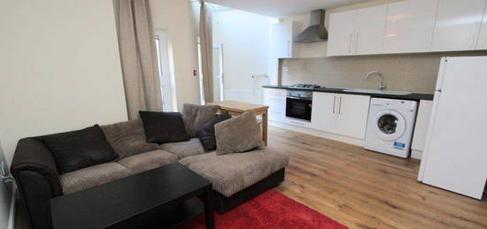 2 bed flat to rent