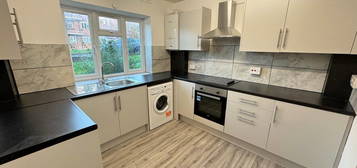 2 bed flat to rent