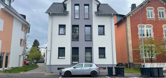 Gepflegte und WG-geeignete 3-Zimmer-Penthousewohnung in Gießen zur Vermietung