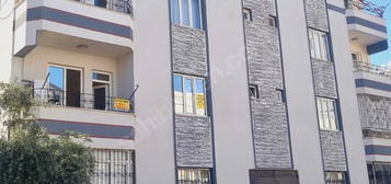 KAVUŞTURAN EMLAK BEŞEVLERDE ARA KAT 3+1 KOMBİLİ 3 CEPHELİ DAİRE