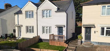 2 bedroom semi-detached house for sale