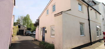 2 bed semi-detached house for sale