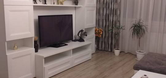 Apartament 3 camere DECOMANDAT 100 MP zona Păcurari - Șos. Rediu