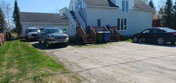 23 - 23A, 5e Avenue Est
                        Dupuy