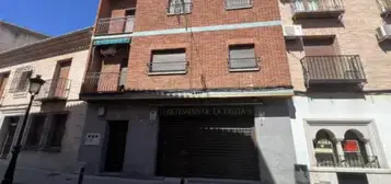 Chalet en calle de Santiago de la Fuente