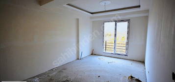 SATILIK 2+1 SIFIR UYGUN 80 M2 ASANSÖRLÜ ARA KAT DAİRE