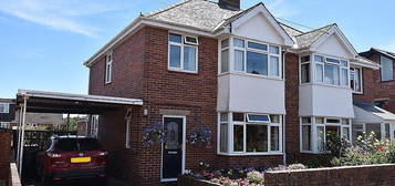 3 bed semi-detached house for sale