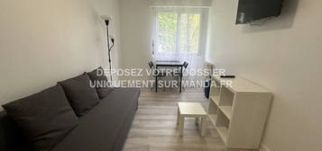 Appartement meublé  à louer, 4 pièces, 4 chambres, 18 m²