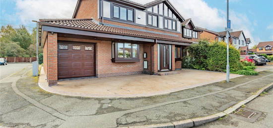 4 bed detached house for sale