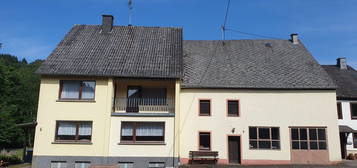 Stattliches Wohnhaus + NGeb. zw "Thalfang-Morbach-Neumagen-Dhron"