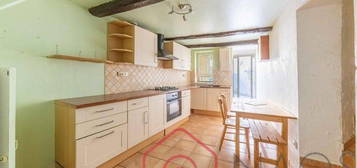 Maison de village 2 étages  à vendre, 3 pièces, 2 chambres, 58 m²