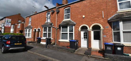 4 bedroom terraced house