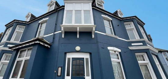 Flat to rent in Bexhill Road, St Leonards-On-Sea TN38