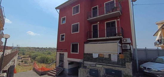 Appartamento 3,5 vani con Garage Belpasso zona Cen