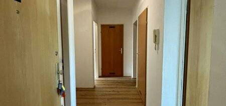 Zentral gelegene 3-Zimmer Wohnung mit Loggia und Garage in St. Georgen/Gusen! P…