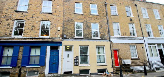 Flat to rent in 2 Bed, 34 Cannon Street Road, Shadwell, London E1