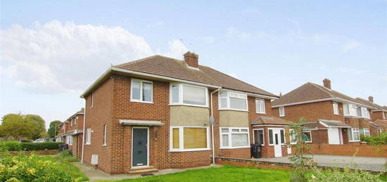 3 bedroom semi-detached house to rent