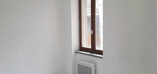 Location appartement 1 pièce 29 m²