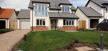 2 bedroom detached house for sale