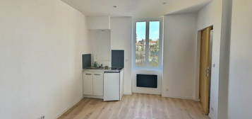 Appartement  à louer, 2 pièces, 1 chambre, 29 m²