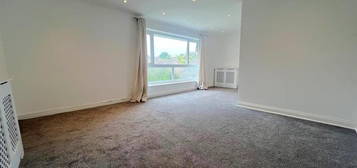 3 bedroom flat to rent