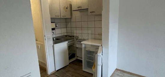 Plettenberg, Ohle: Einzimmerappartement über den Dächern Plettenbergs sucht SIE!!