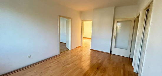 Top aufgeteilte 3 Zimmer-Wohnung