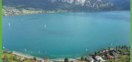 LUXUS und NATUR vereint: EXKLUSIVES ANWESEN mit UNVERBAUBAREM SEEBLICK am ATTERSEE