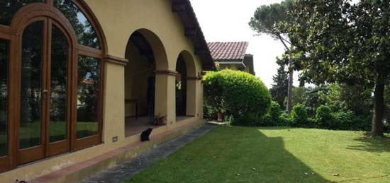 Villa in vendita in via Enriques Agnoletti A. M.