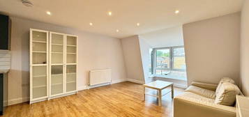 2 bed flat to rent