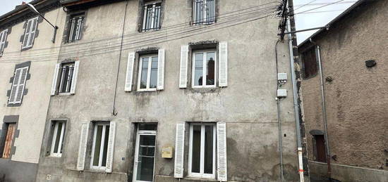 Maison centre ville Pontgibaud / Idéale investisseur ou 1er achat