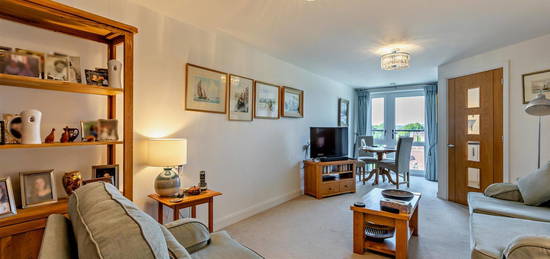 Flat for sale in Edward House, Pegs Lane, Gascoyne Way, Hertford SG13