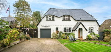 5 bed detached house for sale