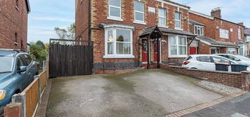 3 bed semi-detached house for sale