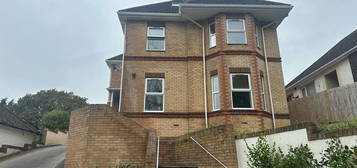 Flat to rent in Lawson Road, Parkstone, Poole BH12