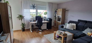 Schöne 2 Zimmer-Wohnung mit Balkon in Forst, Kreis Karlsruhe