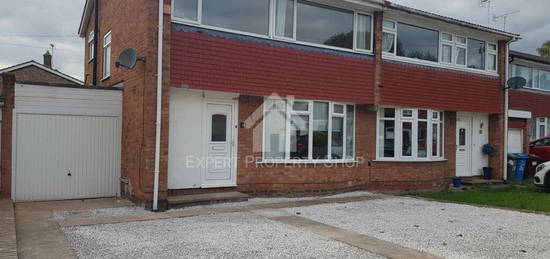 3 bedroom semi-detached house