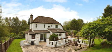 4 bed detached house for sale