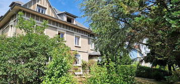 Maison provençale  à vendre, 3 pièces, 2 chambres, 366 m²