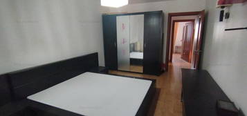 Apartament 3 camere, DECOMANDAT, mobilat si utilat etaj 9, Piata Voievozilor