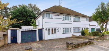 3 bed semi-detached house for sale