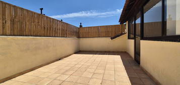 HYERES GARE VASTE T4  DE 90 M2 + 20 M2 DE TERRASSE AVEC TRES