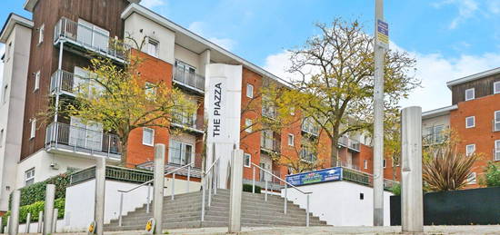 Flat for sale in Whale Avenue, Merrick House Whale Avenue RG2