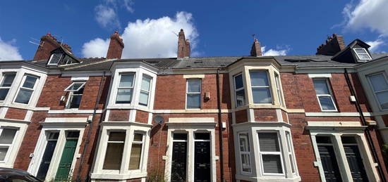 Flat to rent in Forsyth Road, Jesmond, Newcastle Upon Tyne NE2